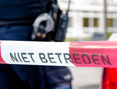Συναγερμός στην Ολλανδία - Άνδρας αυτοπυρπολήθηκε σε τουρκικό προξενείο (φωτο)